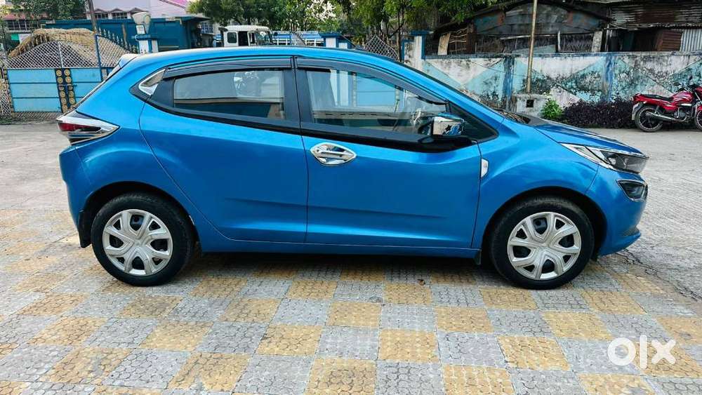 Tata Altroz 1.2 Xm Plus, 2021, Petrol