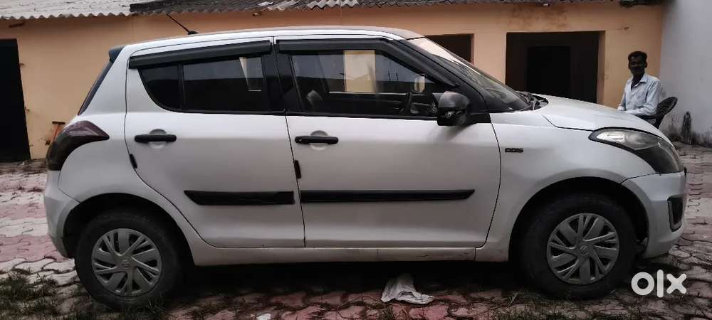Breeza Book Kar Di Hai .4 Tyers 30 2026 Ko Dalbaye Hai.