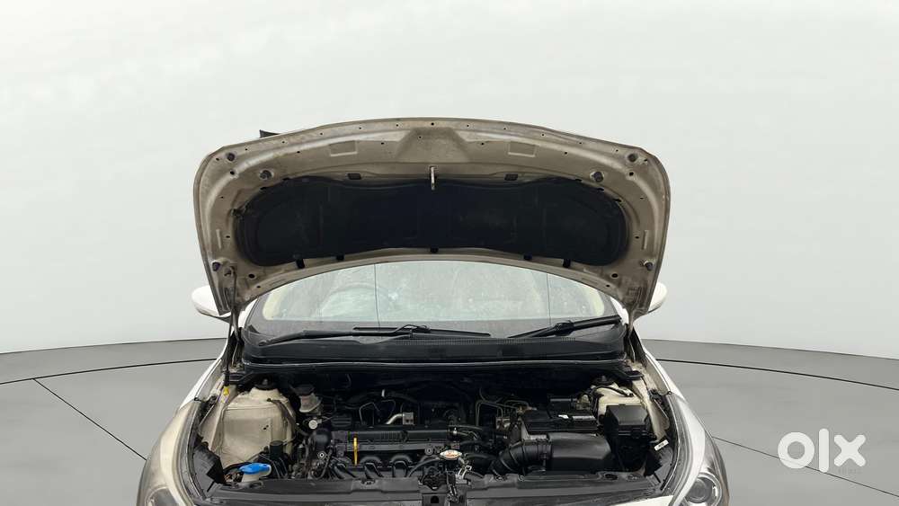 Hyundai Verna [2015-2018] Fluidic 4s 1.6 Vtvt Sx, 2015, Petrol