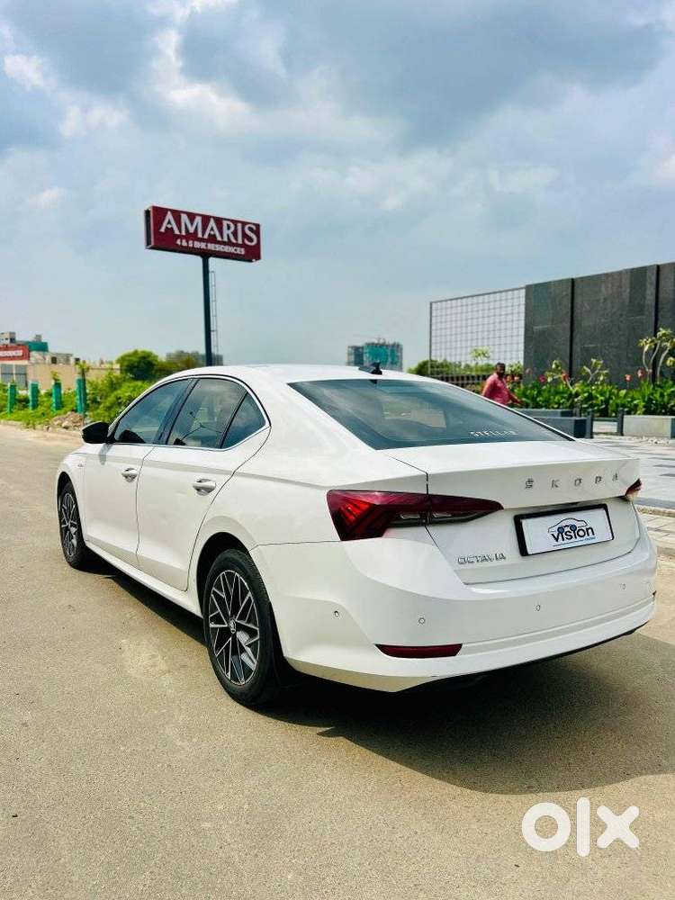 Skoda Octavia 2.0 L K Tsi At, 2022, Petrol