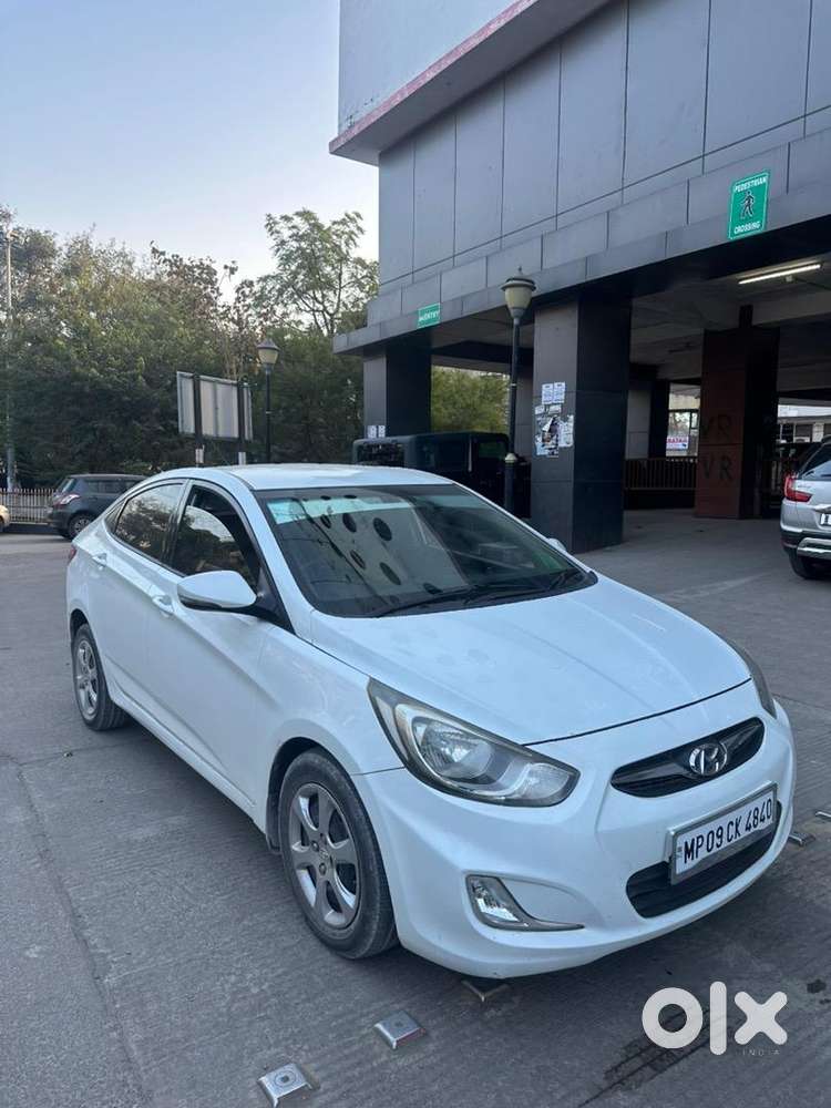 Hyundai Verna 2012