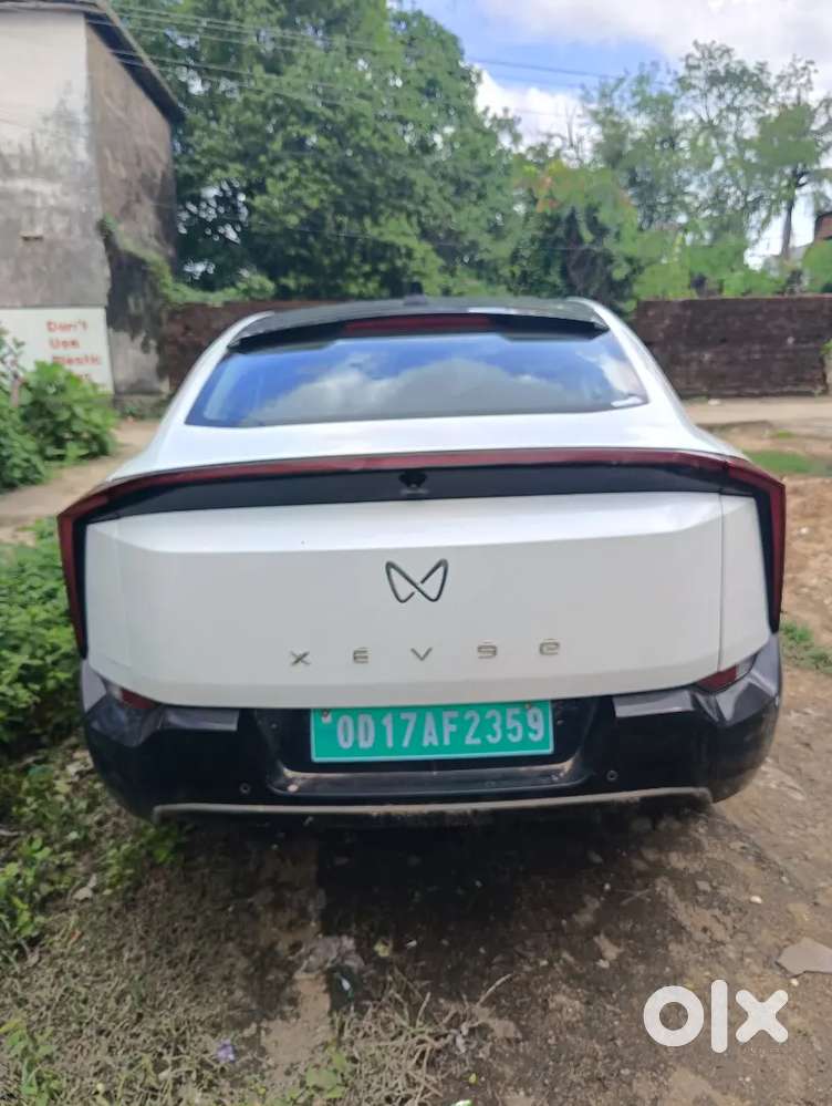 Mahindra Xev 9e 2025 Electric 92000 Km Driven