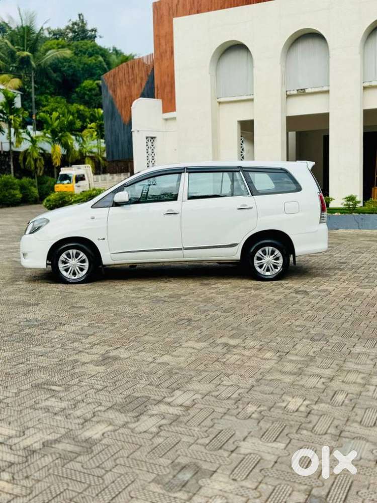 Toyota Innova 2.5 G (diesel) 7 Seater, 2011, Diesel