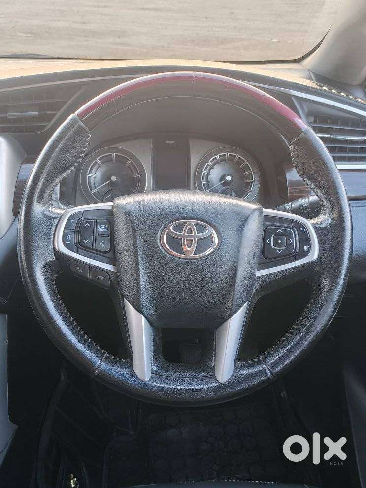 Toyota Innova Crysta 2.7 V, 2017, Diesel