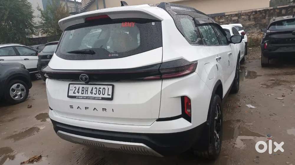 Army Personnel Tata Safari 7 Seater Accomplished Dual Tone X Plus 2024