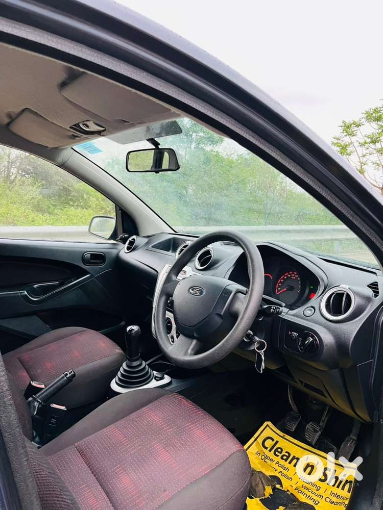 Ford Figo Petrol 2011