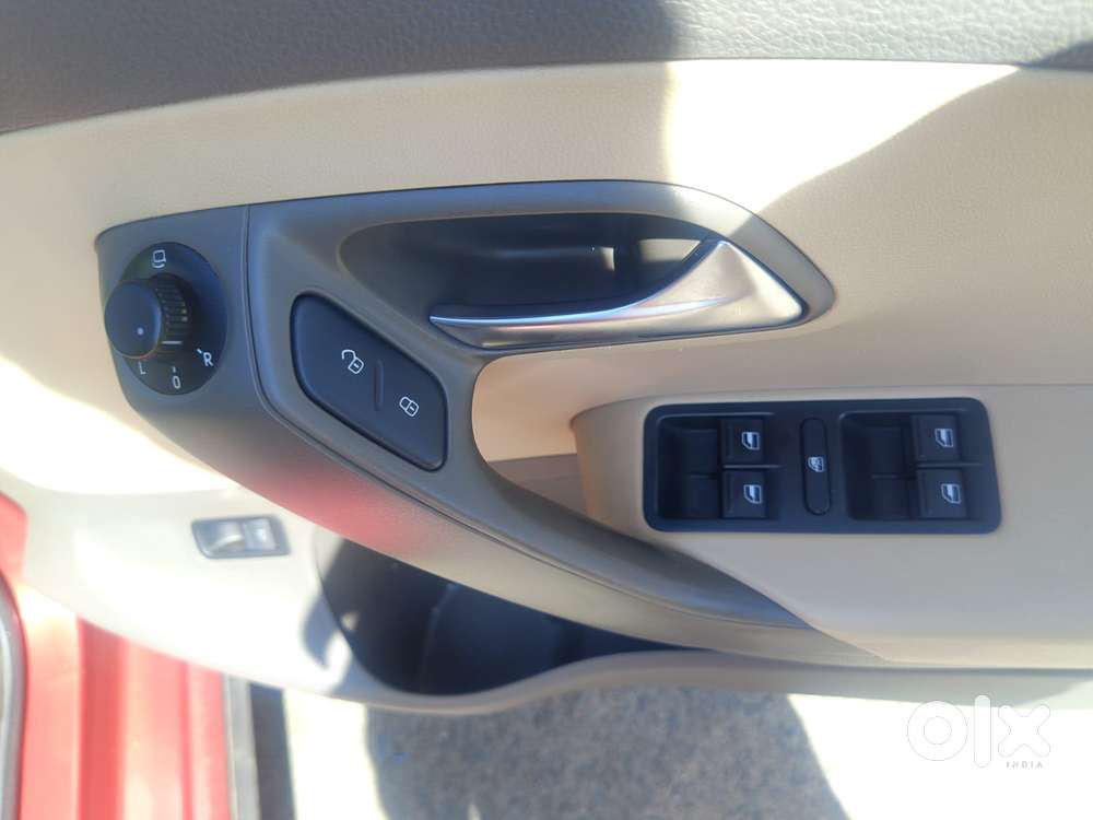 Volkswagen Vento 1.0 Highline Plus At, 2021, Petrol