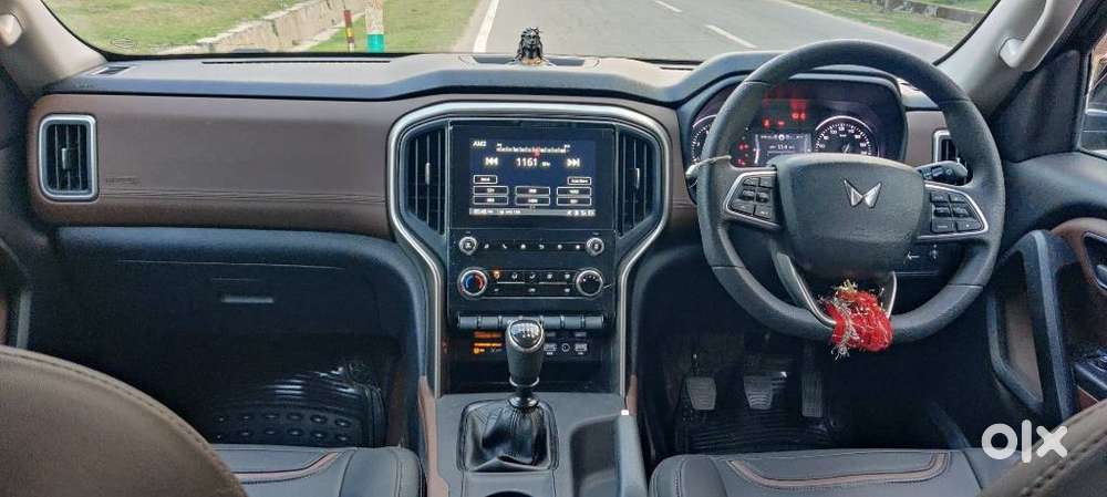 Mahindra Scorpio N Z4 Petrol Mt 7 Str, 2024, Petrol