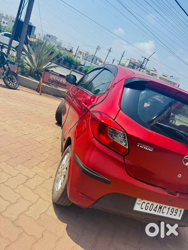 Tata Tiago, 2018, Petrol