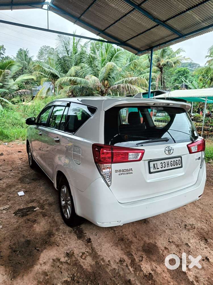 Toyota Innova Crysta 2.4 V, 2017, Diesel