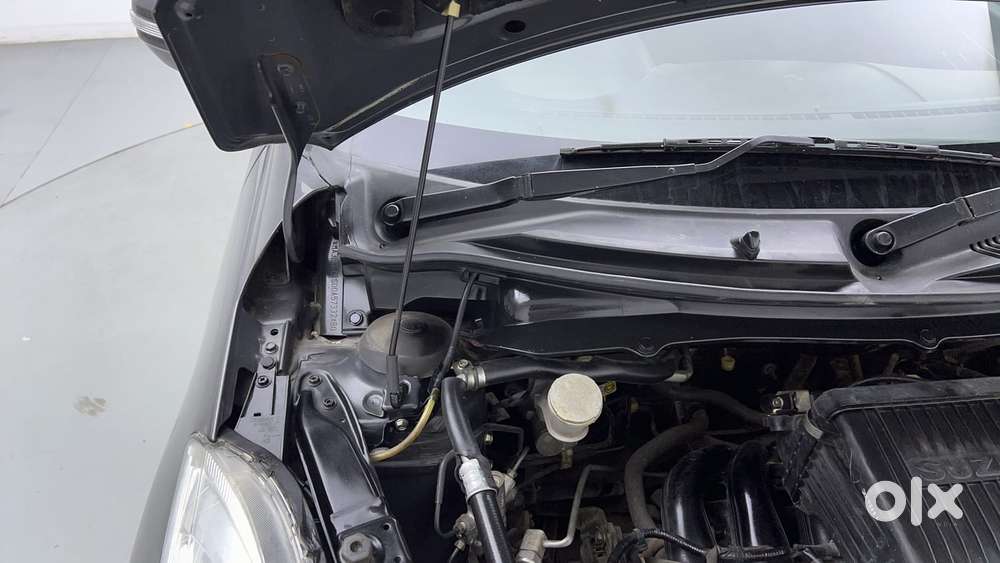 Maruti Suzuki Swift Vvt Vxi, 2016, Petrol