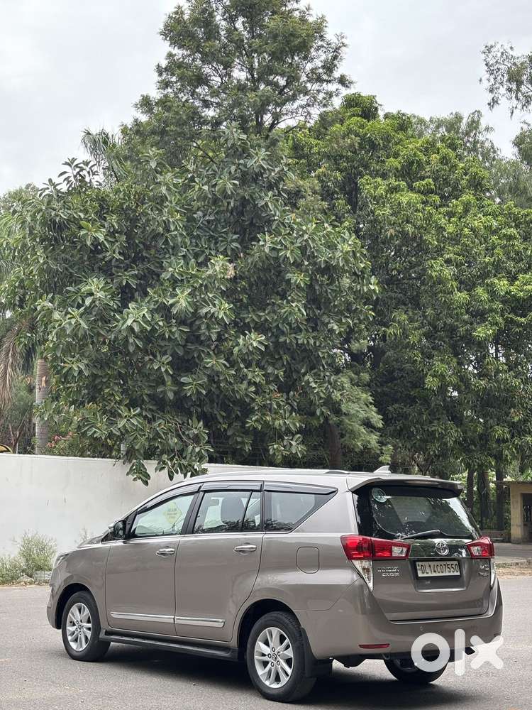 Toyota Innova Crysta 2.4 V 8 Str, 2018, Diesel