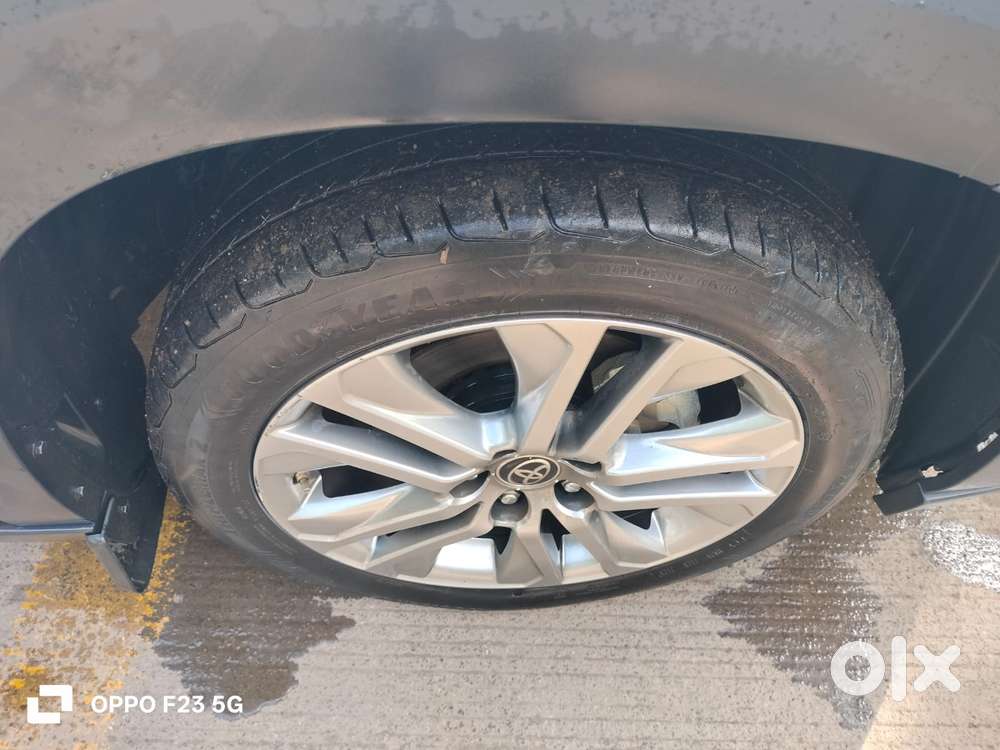 Toyota Innova Hycross 2.0 Zx Hybrid 7 Str, 2023, Petrol