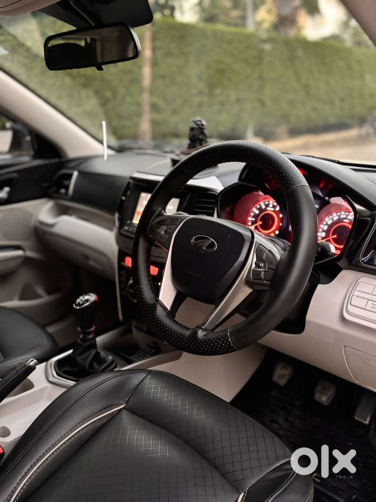 Mahindra Xuv300 W8, 2021, Petrol