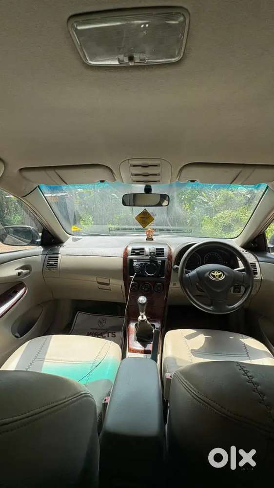 Toyota Corolla Altis 2010
