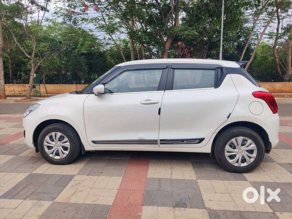 Maruti Suzuki Swift Vvt Vxi, 2021, Petrol