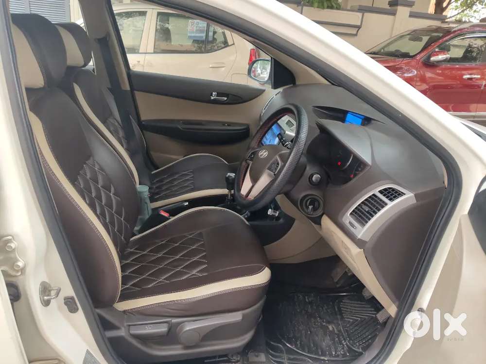 Hyundai I20 Asta Petrol Manual 2010