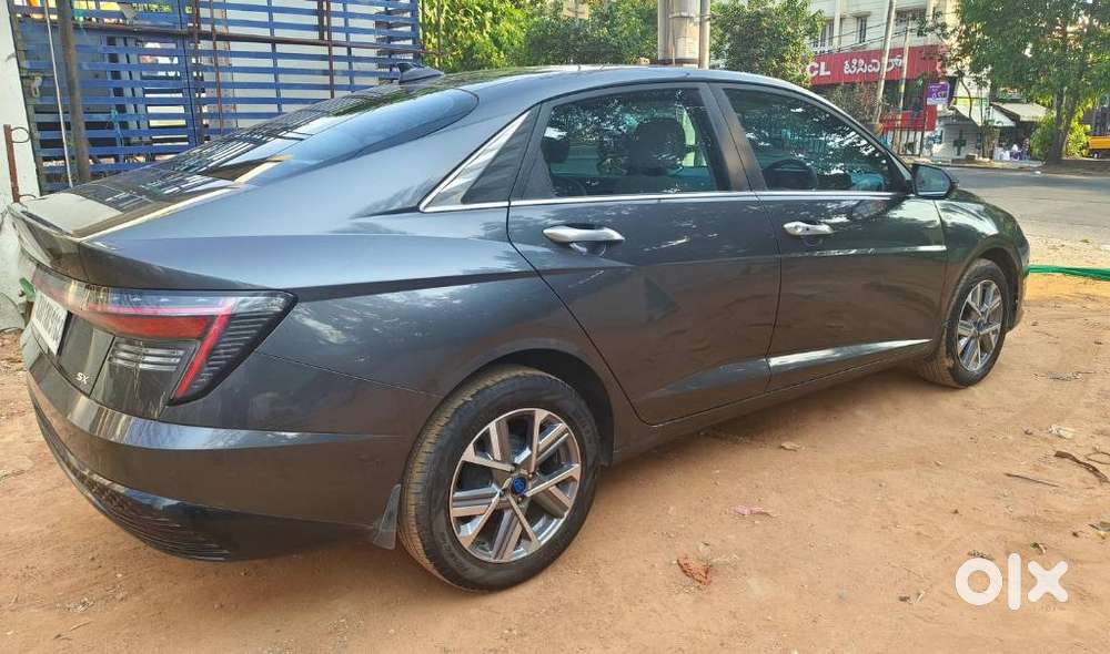 Hyundai Verna 1.5 Sx Petrol Mt, 2023, Petrol