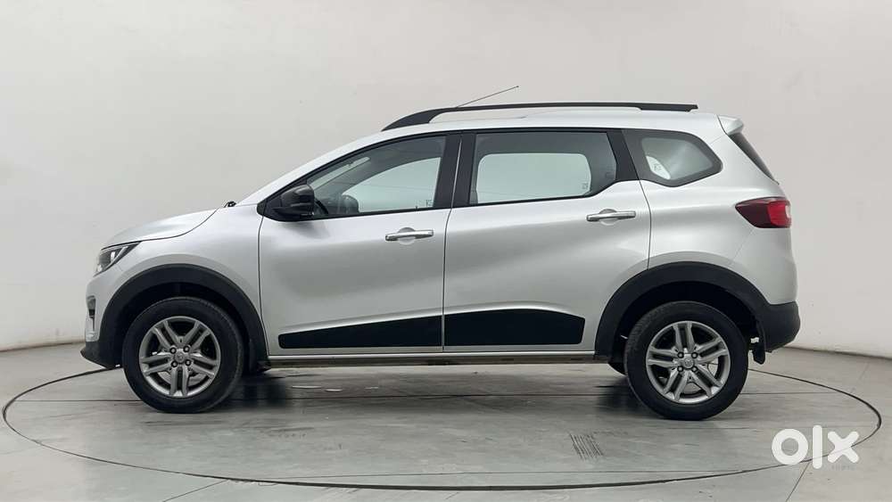 Renault Triber Rxz, 2024, Petrol