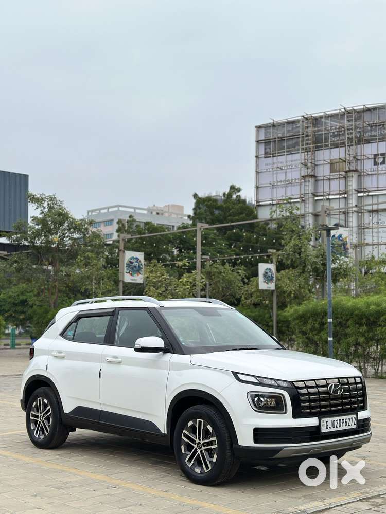 Hyundai Venue Sx Dual Tone Diesel, 2023, Diesel
