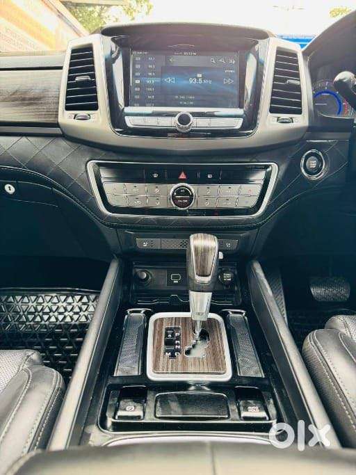 Mahindra Alturas G4 4x2 At, 2022, Diesel