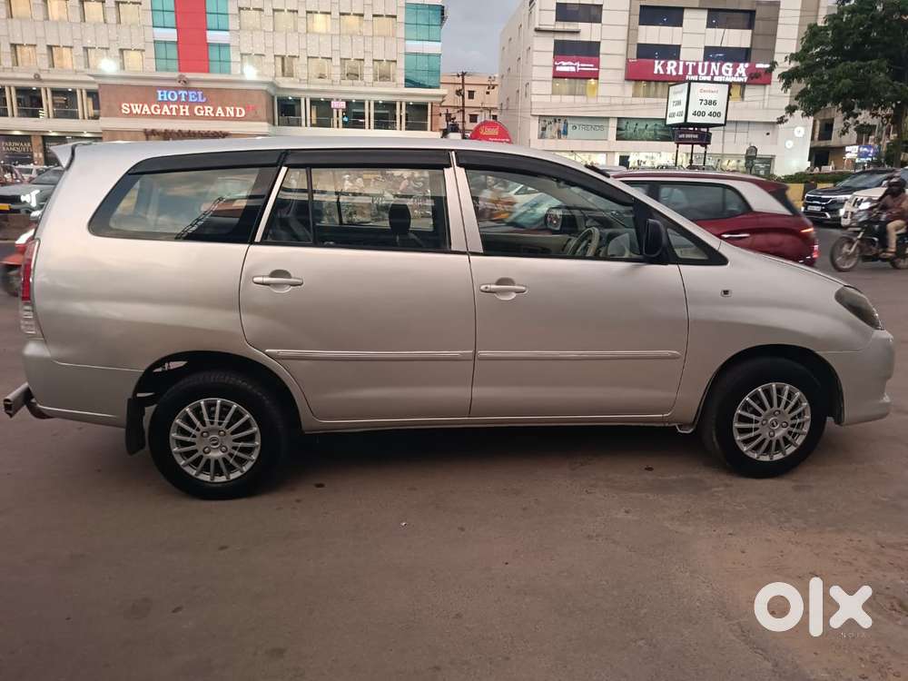 Toyota Innova 2.5 V 7 Str, 2006, Diesel