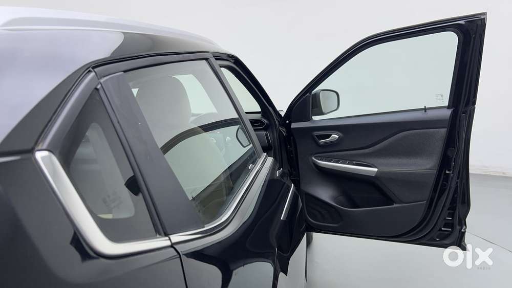 Nissan Magnite 1.0 Xv Premium Turbo Cvt, 2022, Petrol