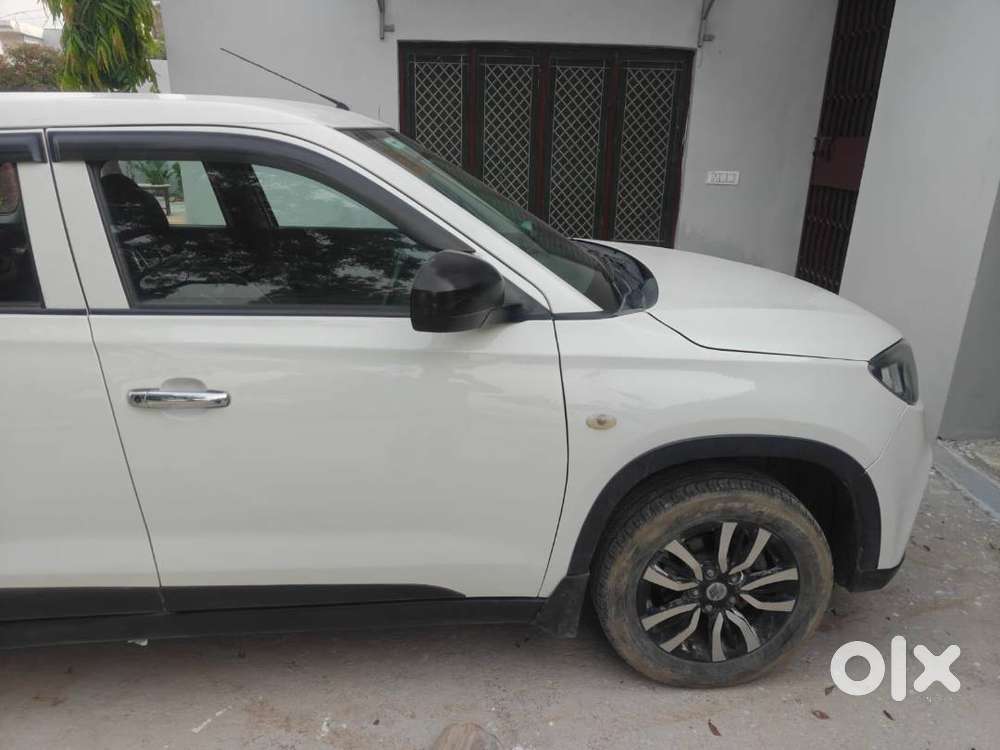 Maruti Suzuki Brezza 2017 Diesel 60000 Km Driven