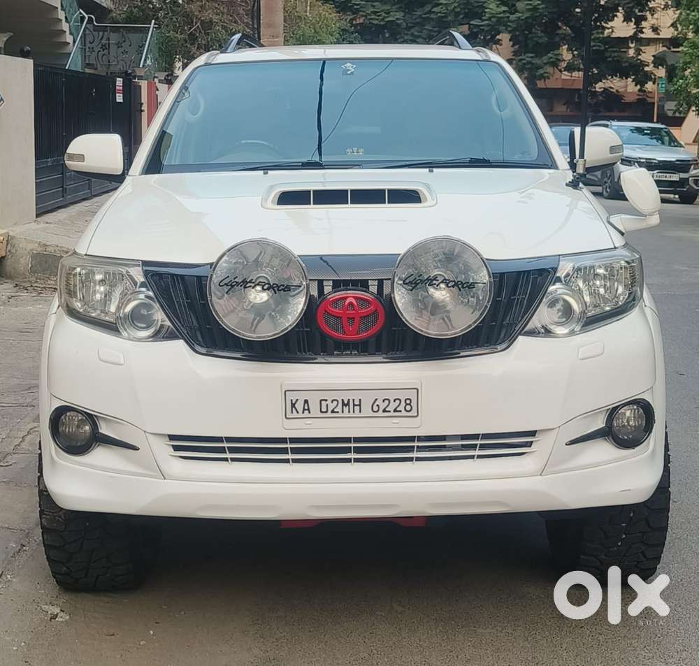 Toyota Fortuner 3.0 4x4 Manual, 2013, Diesel