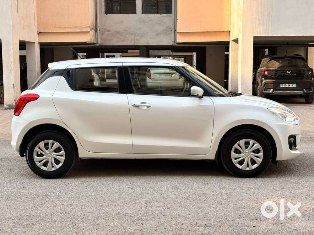 Maruti Suzuki Swift 1.2 Vxi (o), 2022, Petrol