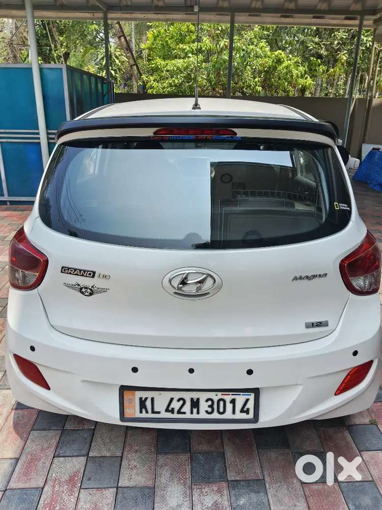 Hyundai Grand I10 2016 Petrol 38000 Km Driven