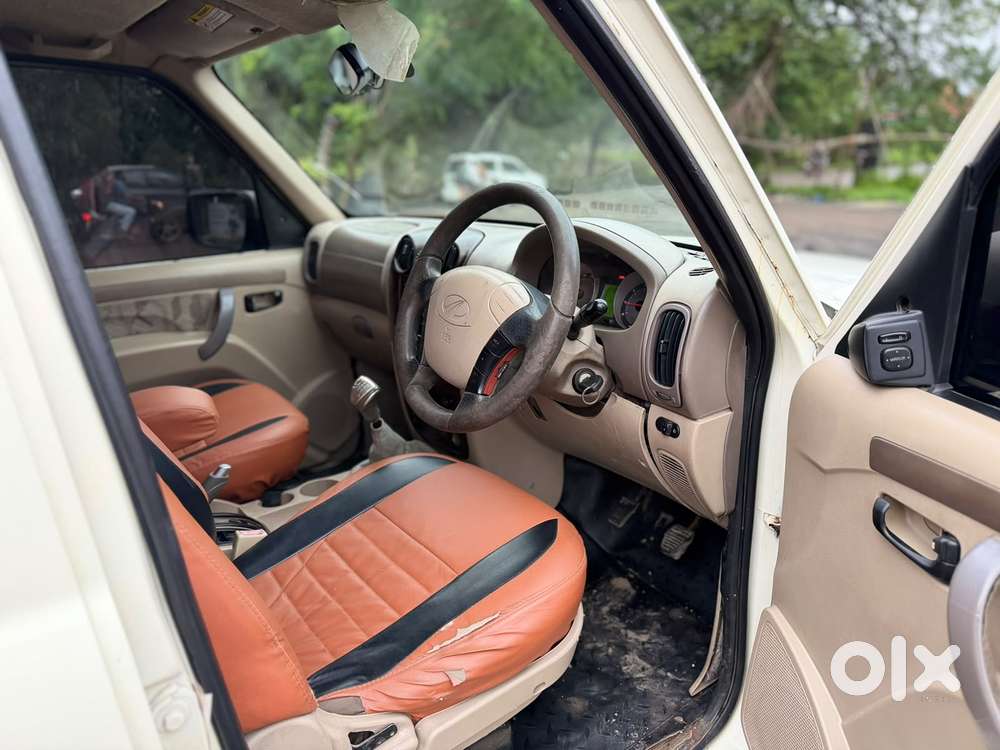 Mahindra Scorpio Vlx 2wd Abs At Bsiii, 2012, Diesel