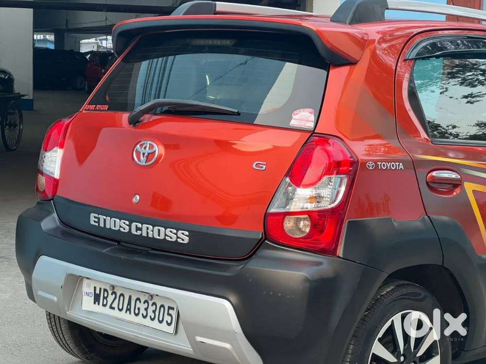 Toyota Etios Cross, 2015, Petrol