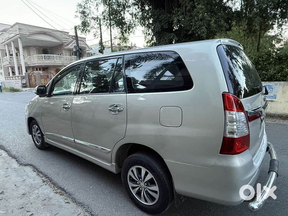 Toyota Innova 2.5 Vx 8 Str, 2015, Diesel