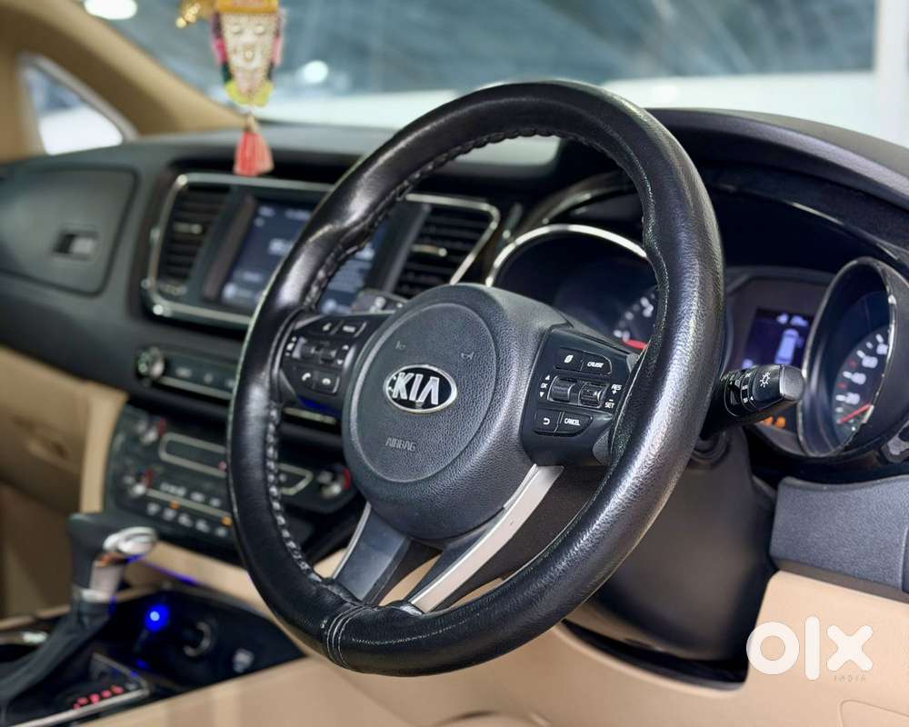 Kia Carnival Premium, 2020, Diesel