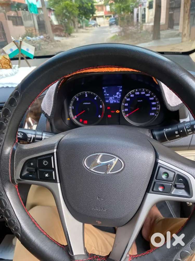 Showroom Condition Verna Fluidic
