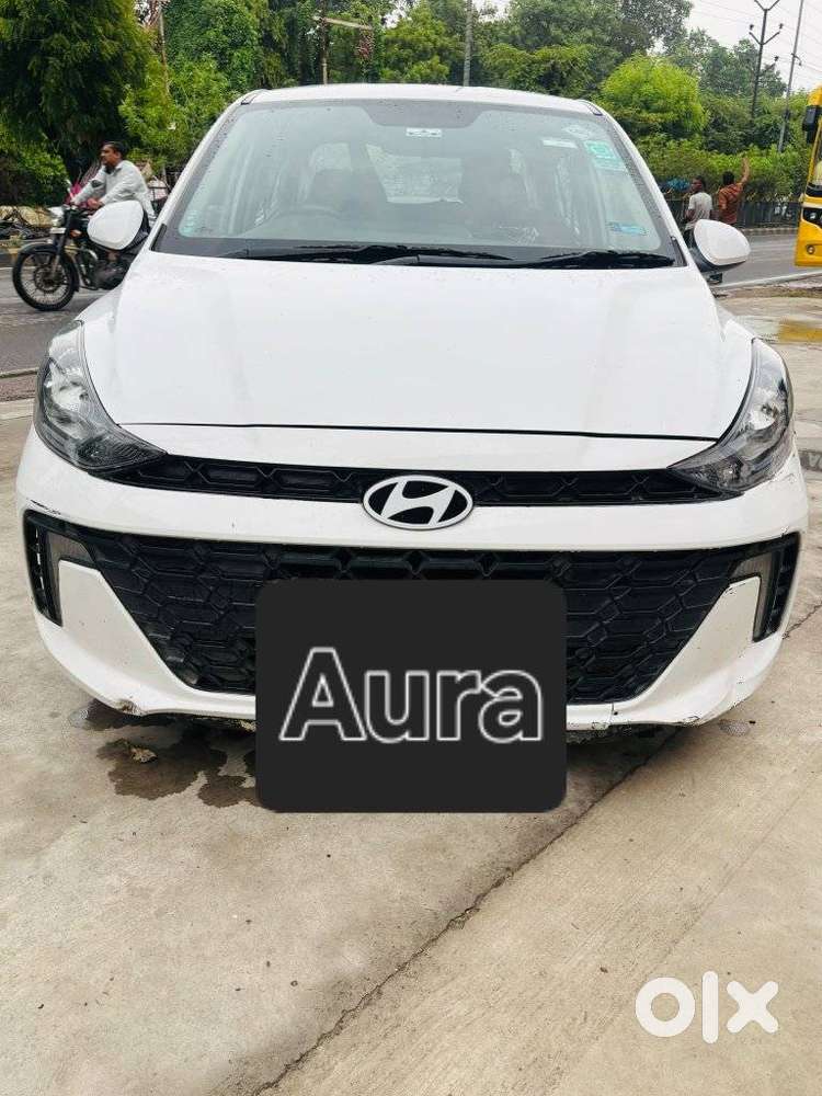 Hyundai Aura 1.2 Sx Cng, 2025, Cng & Hybrids