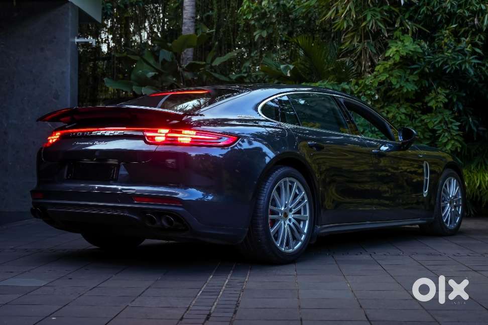 Porsche Panamera Turbo, 2018, Petrol
