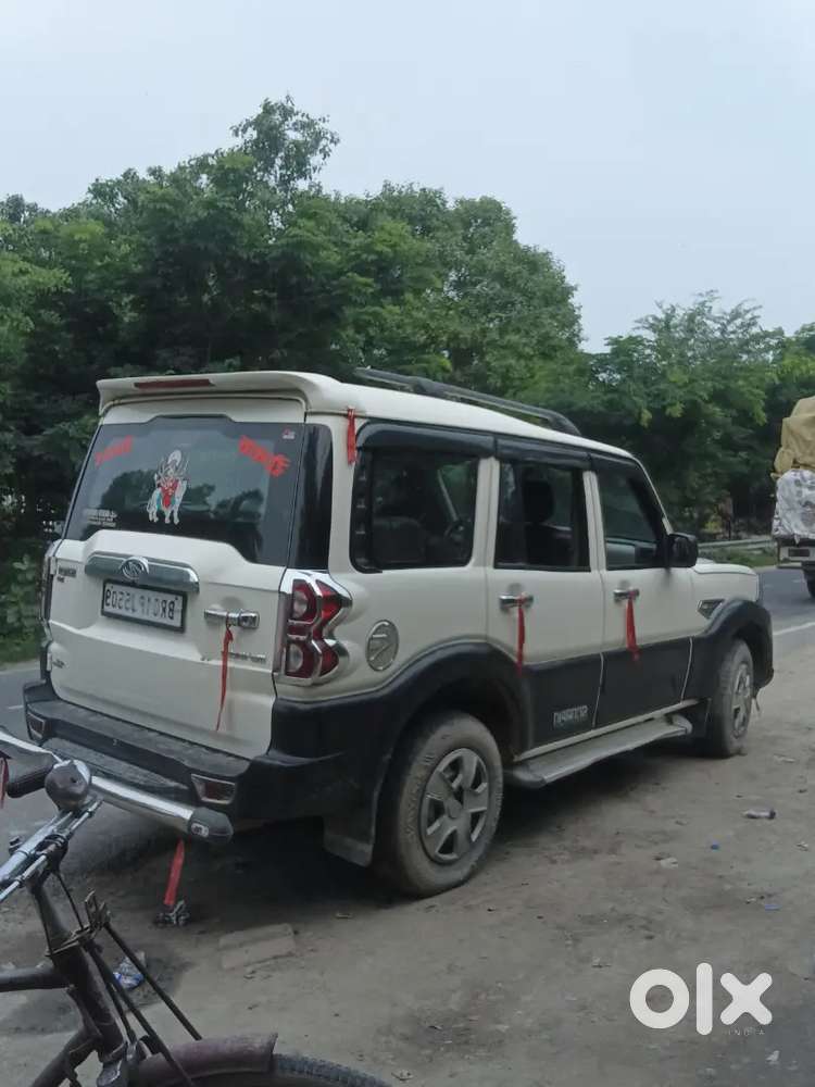 Mahindra Scorpio 2018 Drive