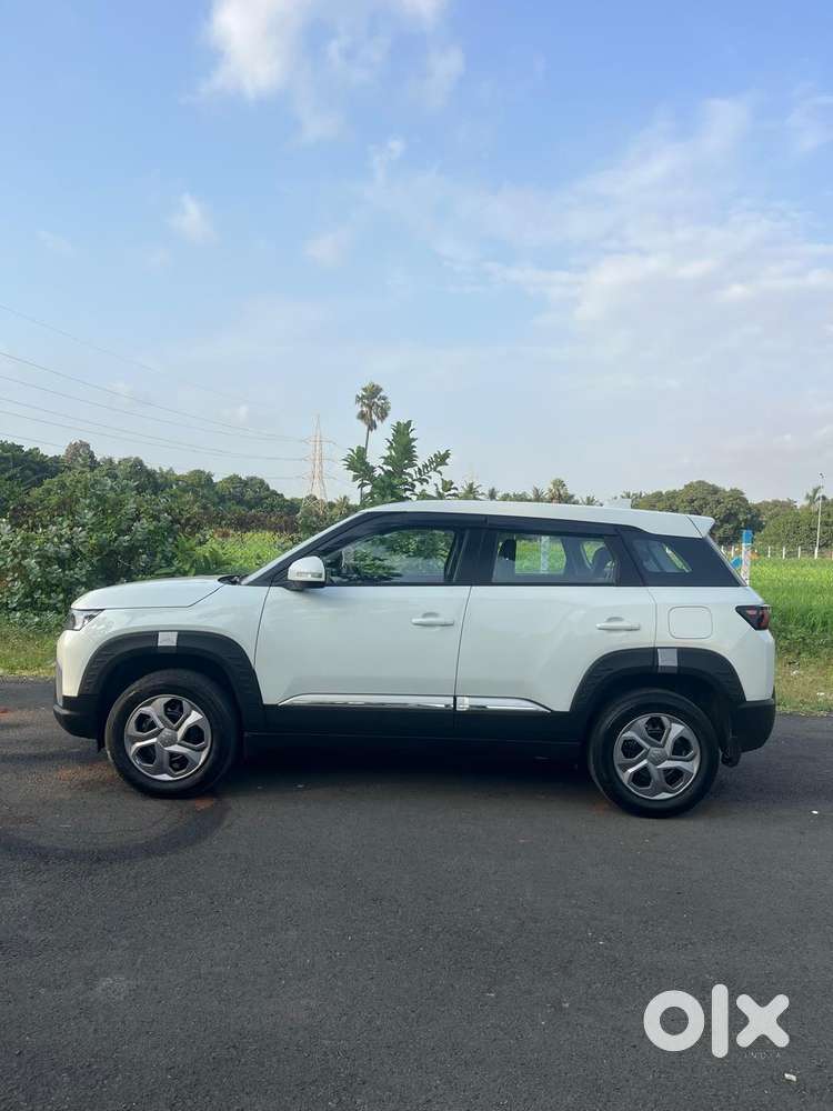Maruti Suzuki Brezza 1.5 Vxi At Smart Hybrid, 2025, Petrol