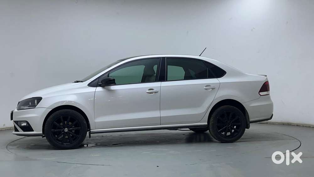 Volkswagen Vento Petrol Highline At, 2022, Petrol