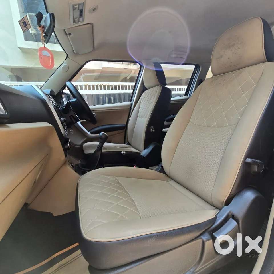 Mahindra Tuv 300 T10, 2018, Diesel