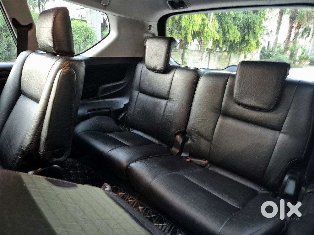 Toyota Innova Crysta 2.4 G Mt 7 Str, 2017, Diesel