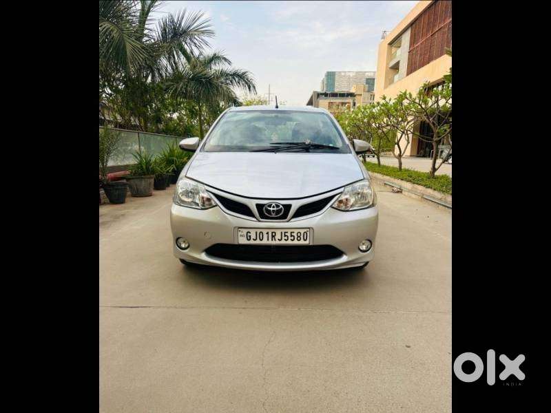 Toyota Etios Liva Vx Dual Tone, 2015, Petrol
