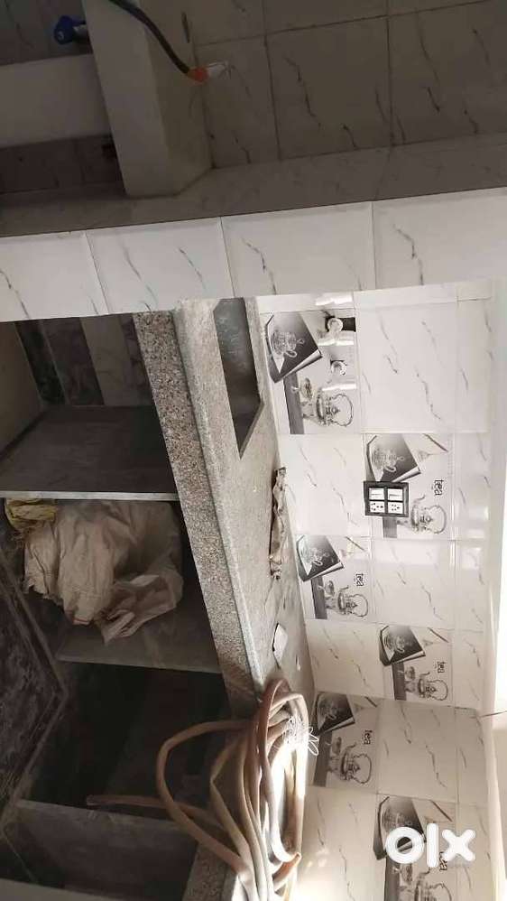 2 Bhk & 4 Bhk Floors Are Available Fr Rent