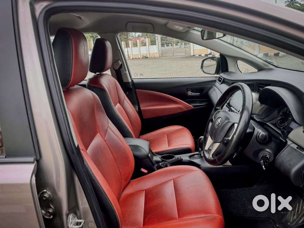 Toyota Innova Crysta [2020-ongoing] 2.4 Gx 8 Str, 2021, Diesel