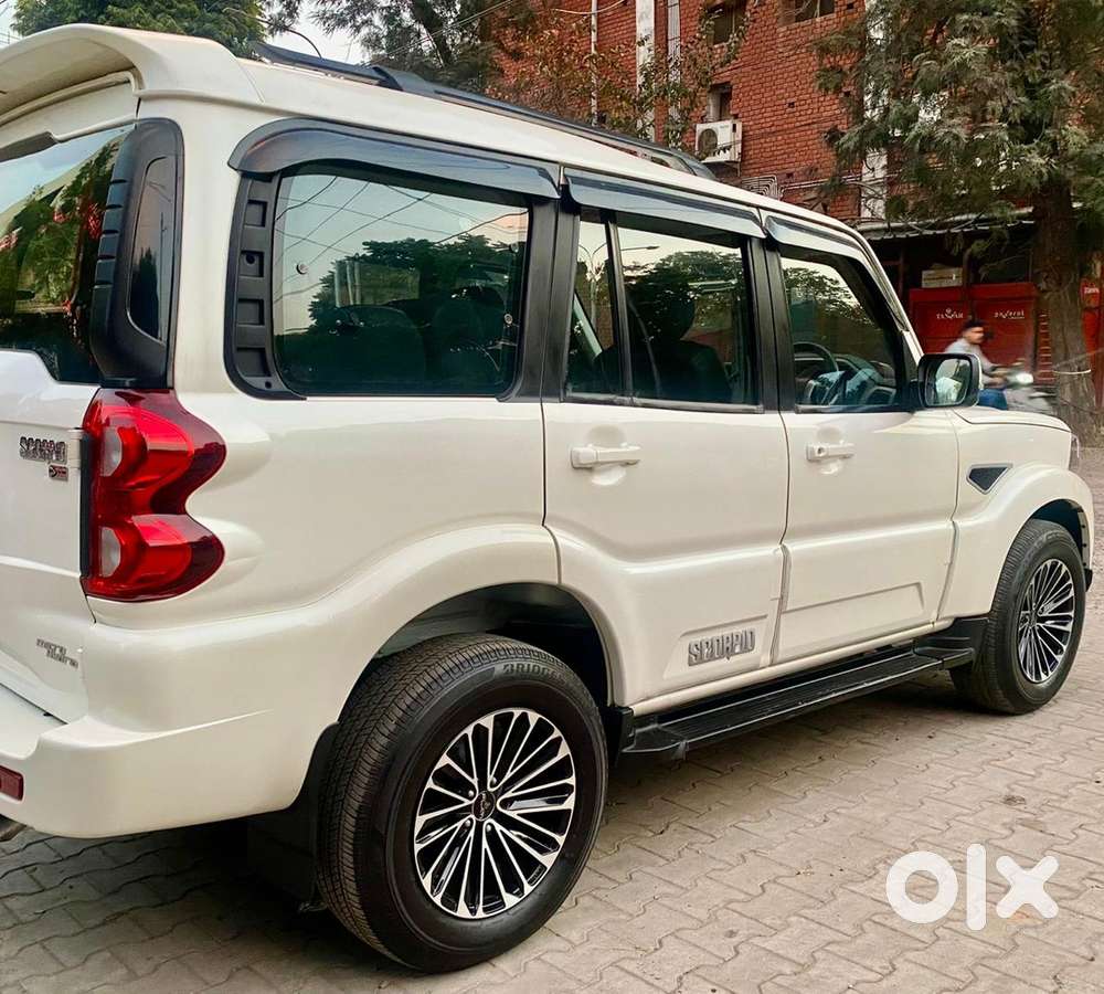 Mahindra Scorpio 2018 Diesel Manual Year