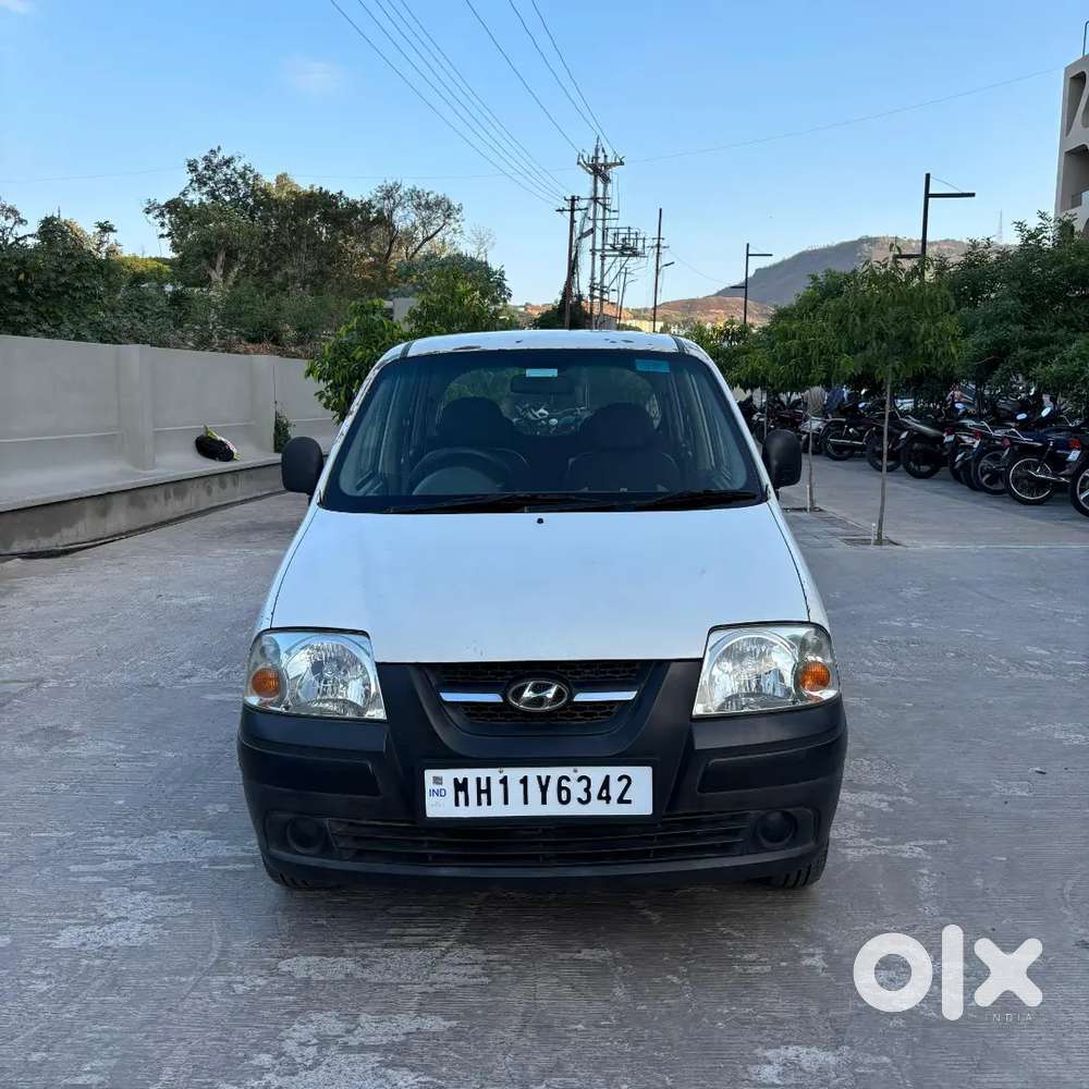  Hyundai Santro Xing Xl  Reliable Petrol Hatchback For Daily Use