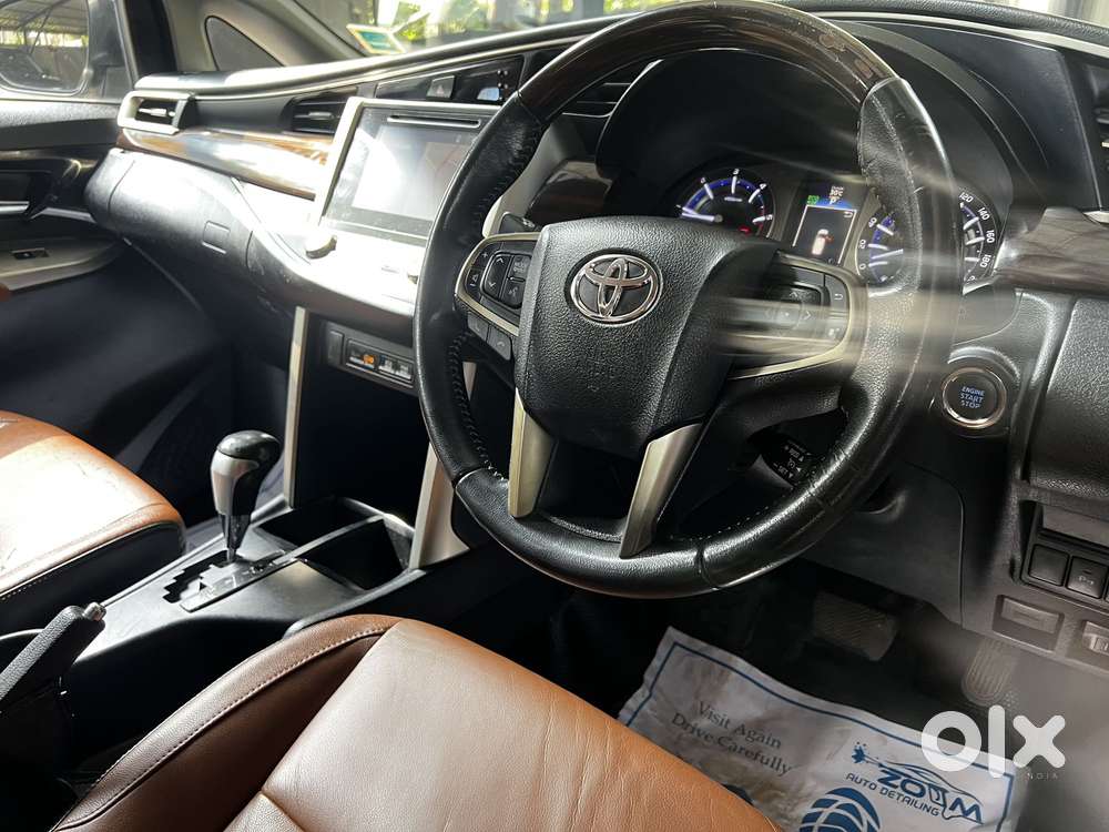 Toyota Innova Crysta 2.8z Automatic, 2016, Diesel