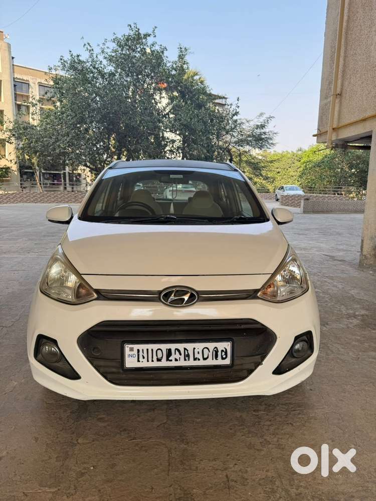 White Hyundai I10 Asta 1.2 Amt